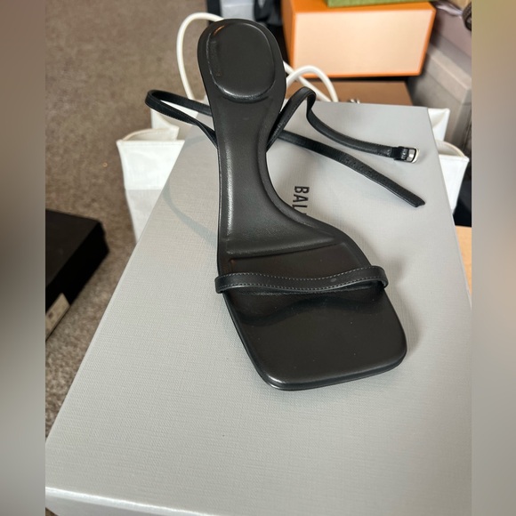 Balenciaga Heels - Picture 1 of 3